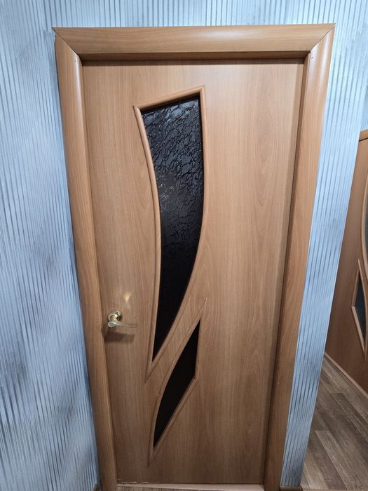 Продам межкомнатные двери