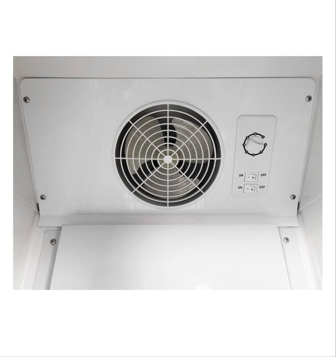 Продам витринный холодильник