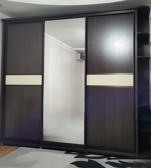 Современный шкаф-купе