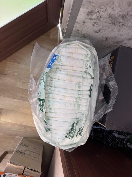Продаю памперс размер м
