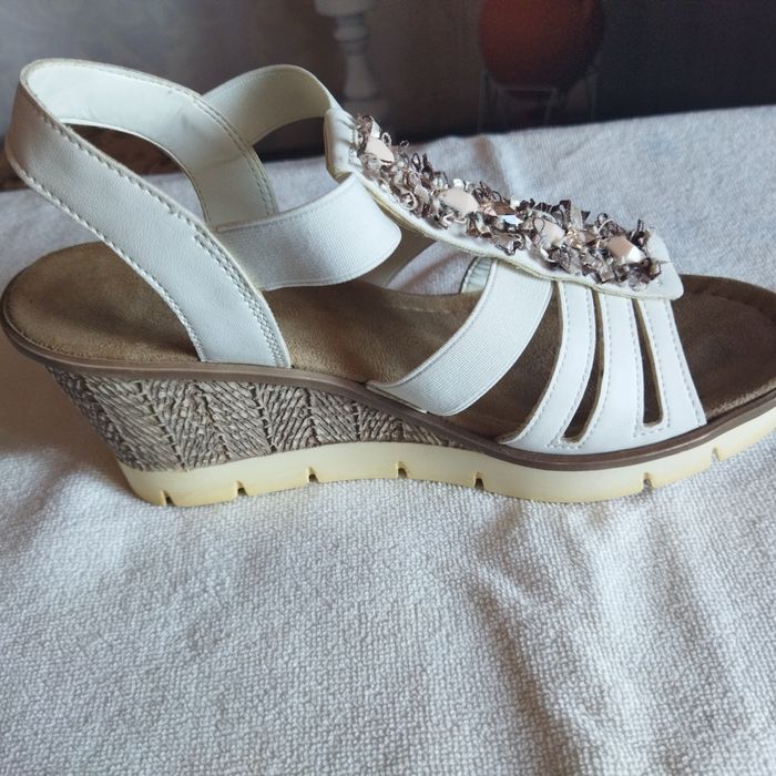 Продам Босоножки Rieker