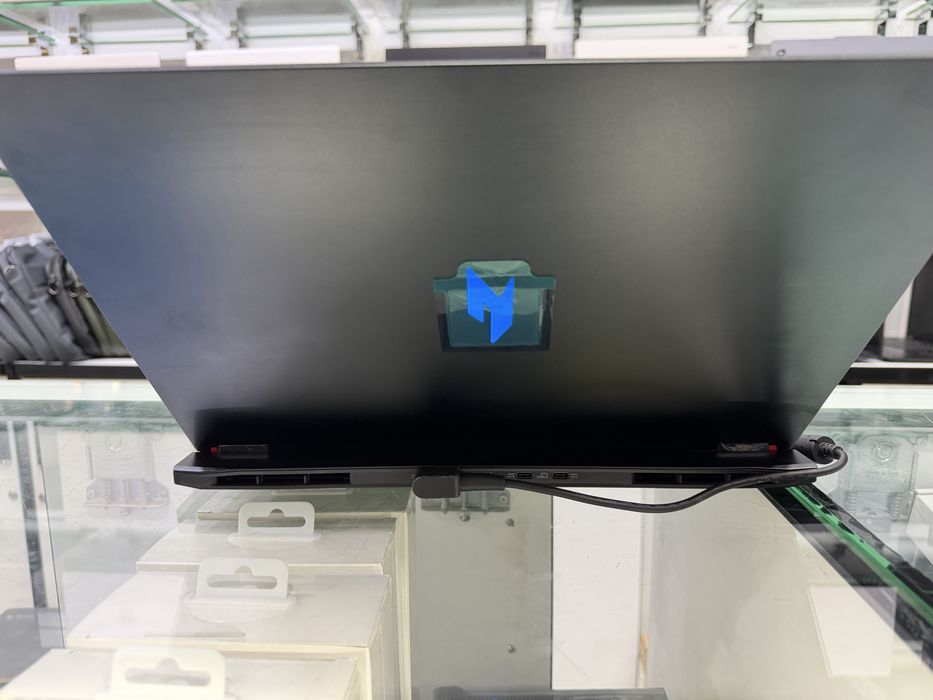 Acer Nitro 16S AI