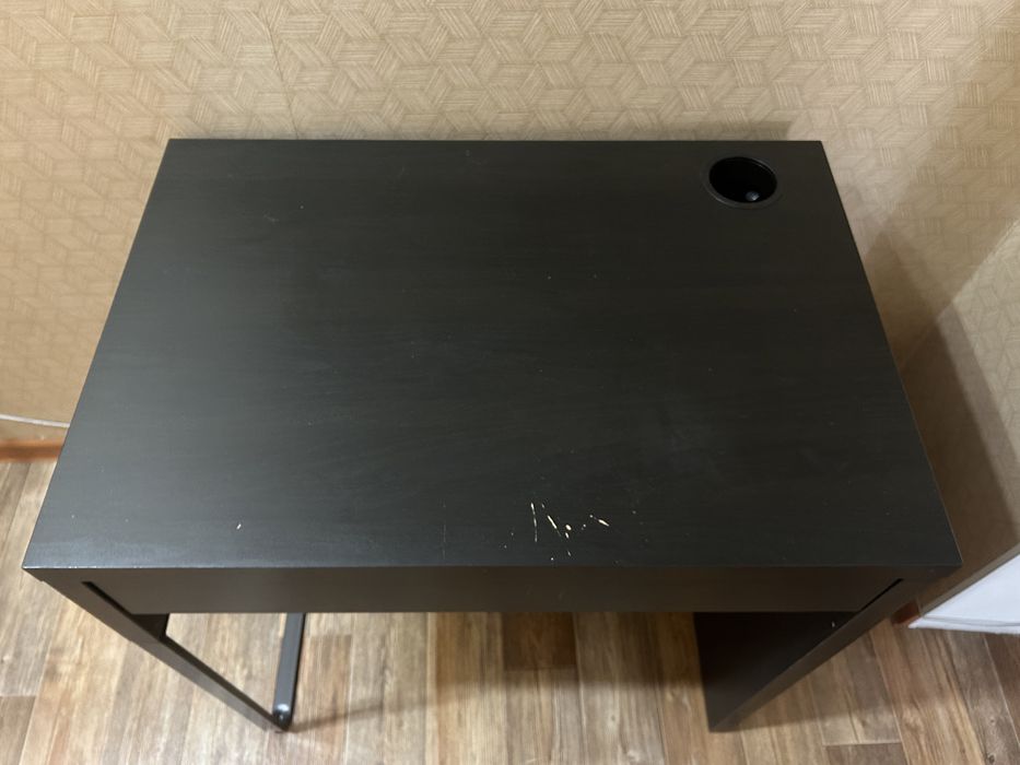 стол письменный IKEA Микке