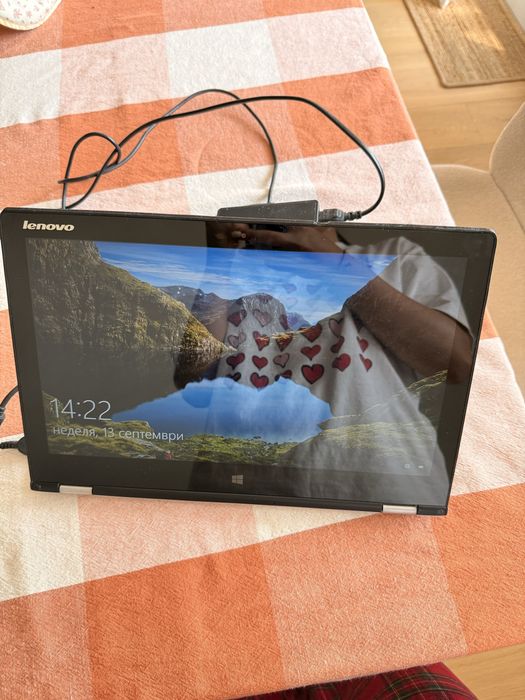 Лаптоп Lenovo Yoga2