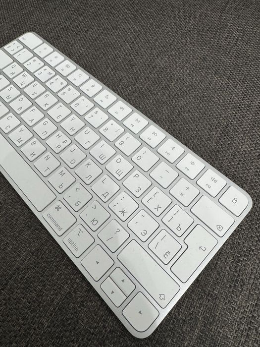 Продам Apple Magic Keyboard 2