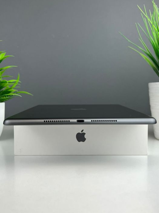 Планшет Apple iPad 10.2 64GB 2021