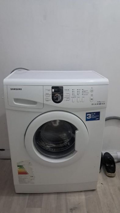 Продам стиральную машину Самсунг 4 кг.