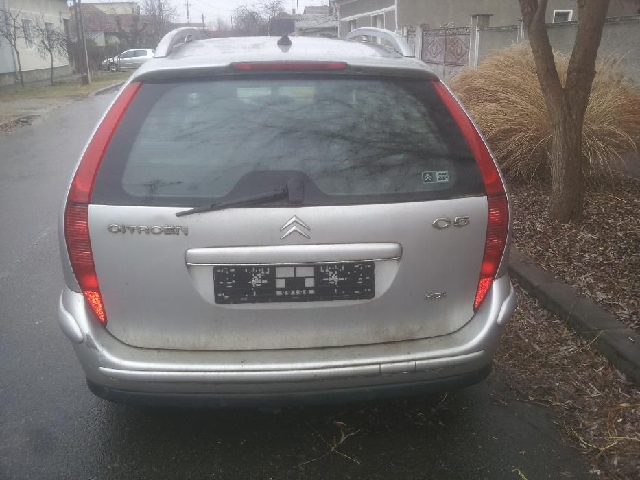 Aripa stanga citroen c5 an 2004