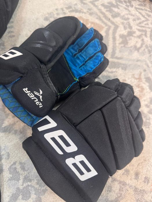 Хоккейная форма детская, коньки