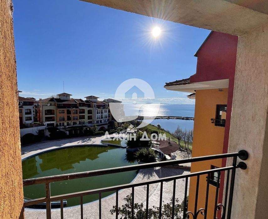 Двустаен мезонет с ГЛЕДКА МОРЕ в к-с Марина Kейп, гр. Ахелой