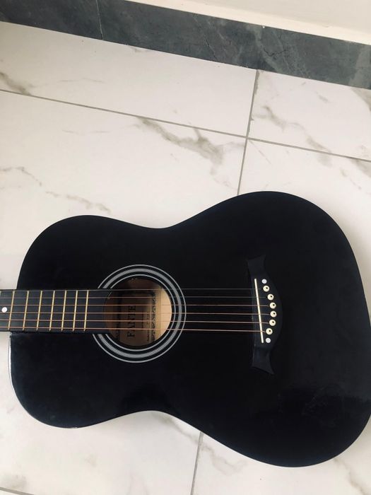 Гитара+чехол в подарок   28000тг есть торг