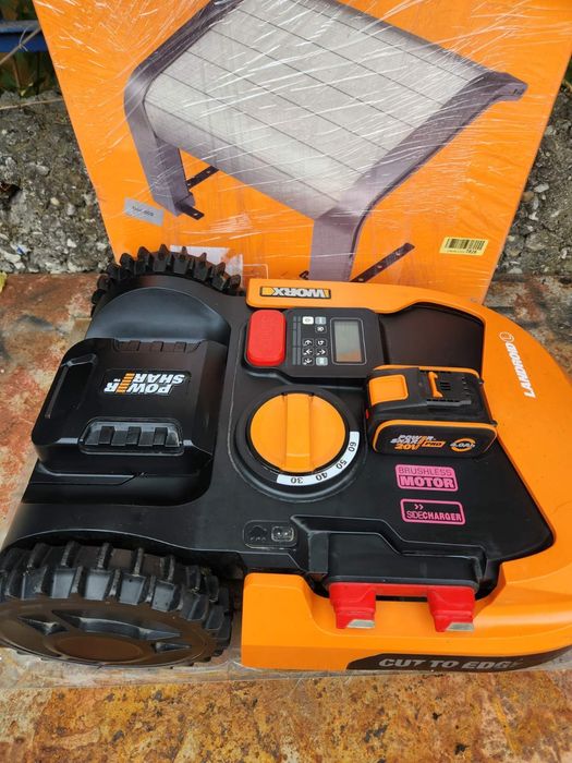 Акумулаторна косачка робот