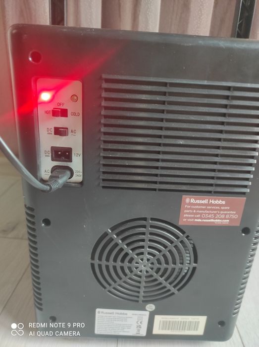 Мини хладилник на 12 и 220 волта