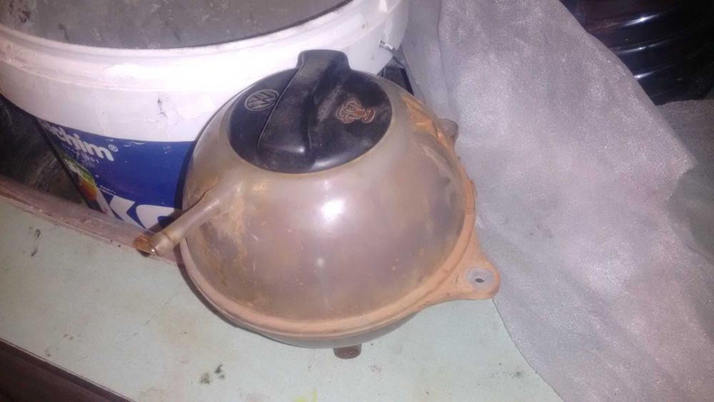 НА Части голф 3 АБУ бензин/газ 1.6 моно 75 кс клима четири врат хечбек