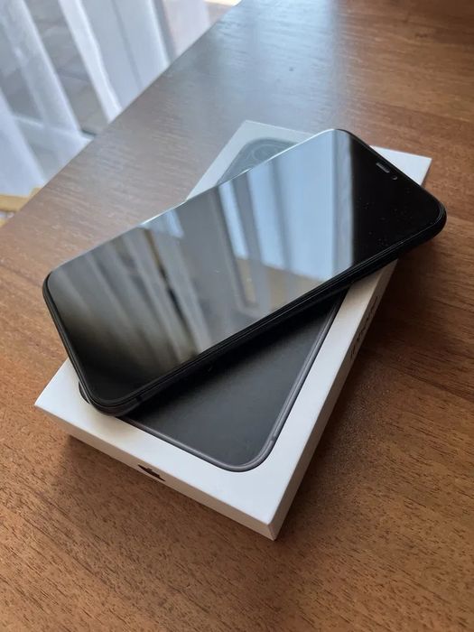 Продам iPhone 11 Айфон 11