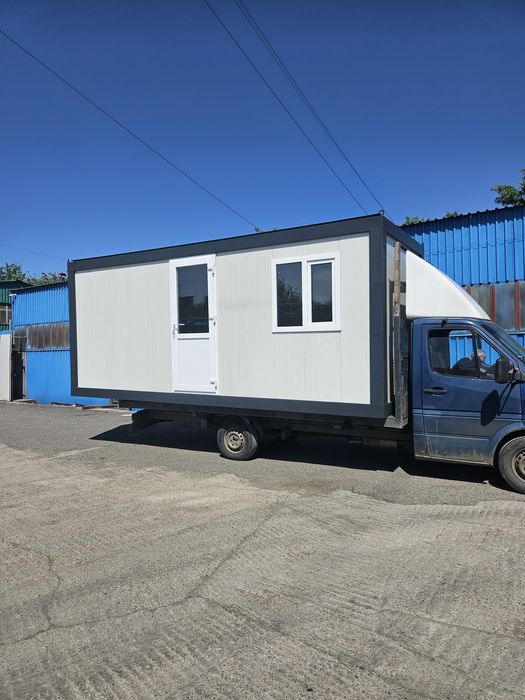 Container containere