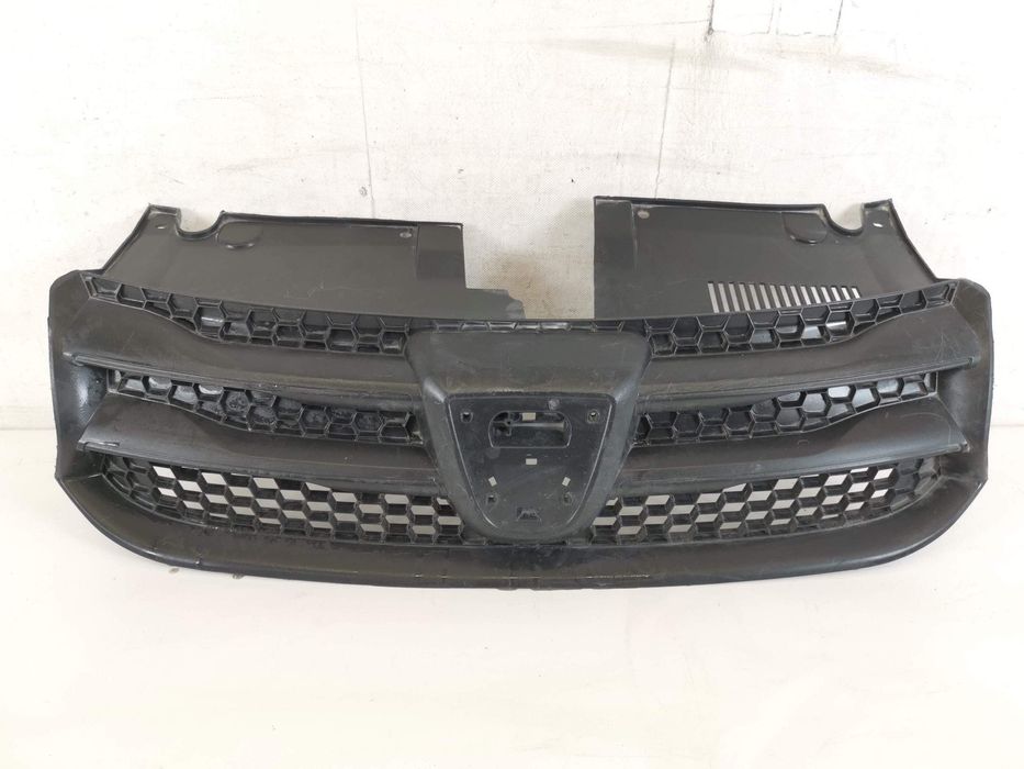 Радиаторна решетка Дачия Логан 2 / Dacia Logan 2 [ - ] Оригинална и в