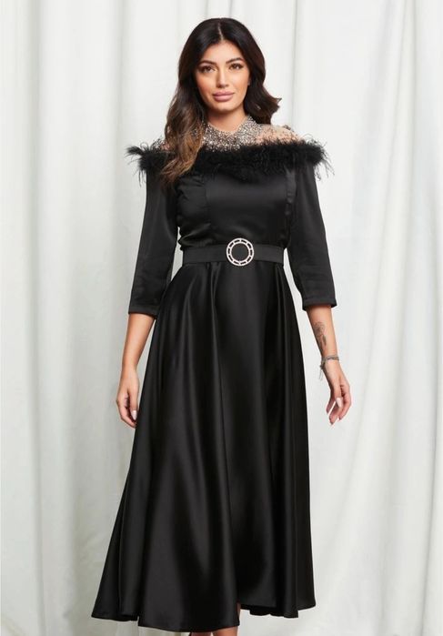 Rochie eleganta midi cu puf si colier