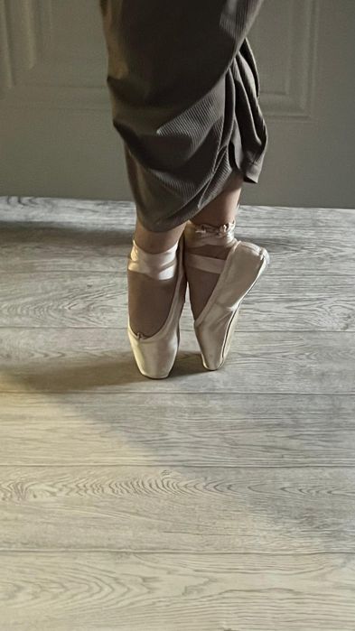 Продам пуанты б/у