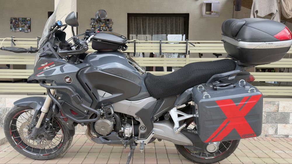 Honda Vfr 1200 x Crosstourer (vand / schimb)