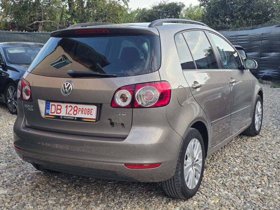 Vând  GOLF 6 PLUS. 1.6. TDI  LIFE 2013