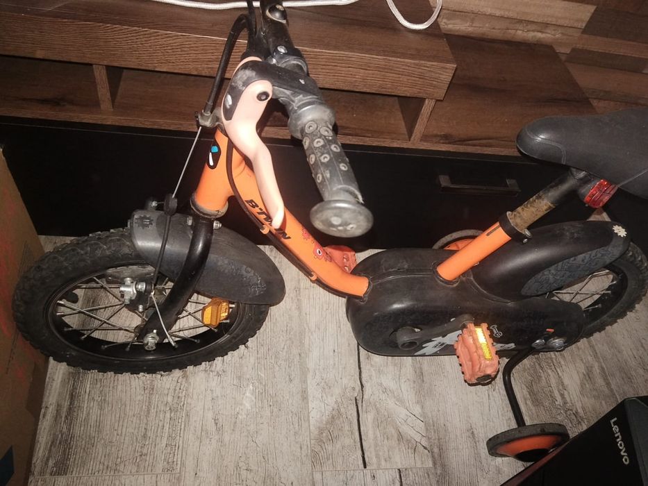 Bicicleta copii cu roți ajutatoare
