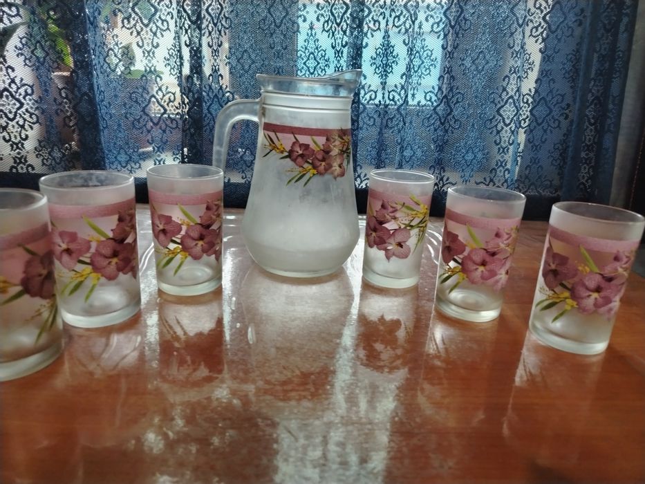 Графин и 6 стаканов