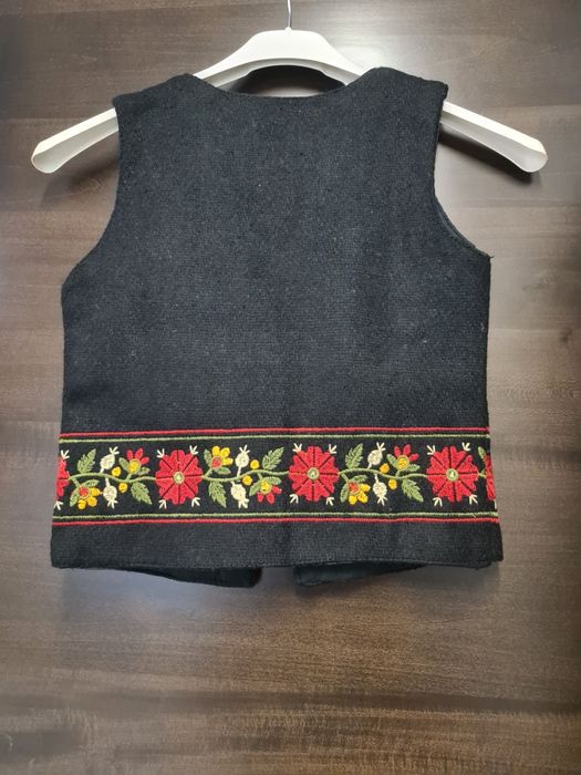 Vestă tradițional românească- Vestă cu motive tradiționale 4 ani