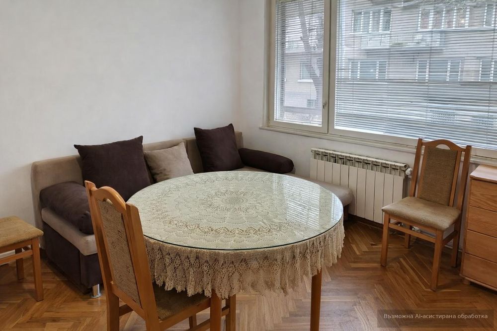 Четиристаен апартамент  в гр.Варна, Център!