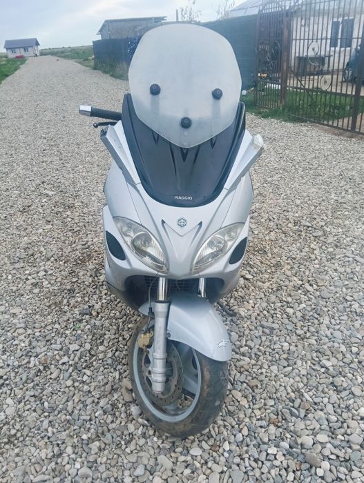 Vând Piaggio X9 500cc injectie