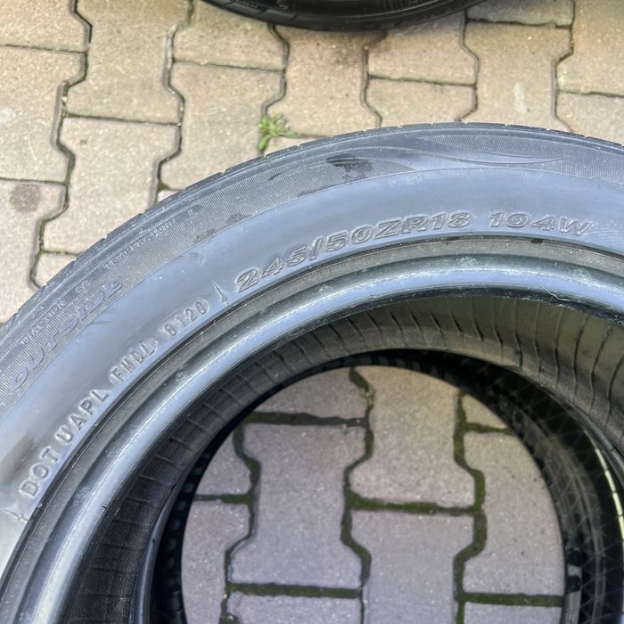 Пара летних шин 245/50/18