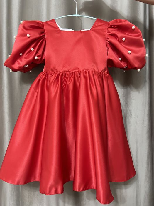 Платье красное для девочки 3-6 лет