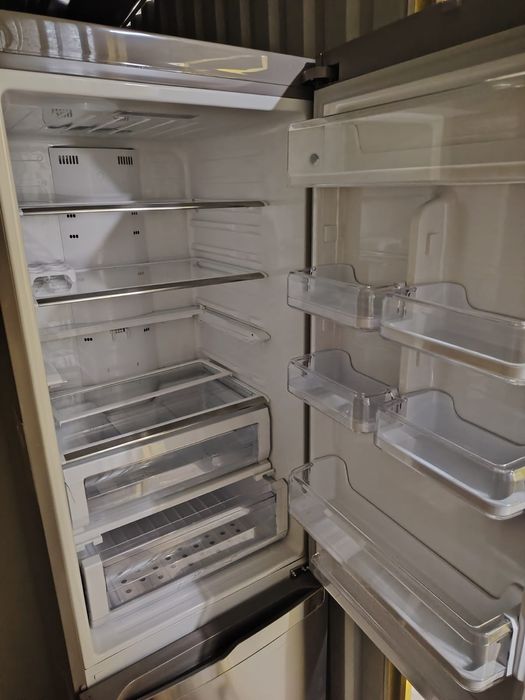 Холодильник samsung