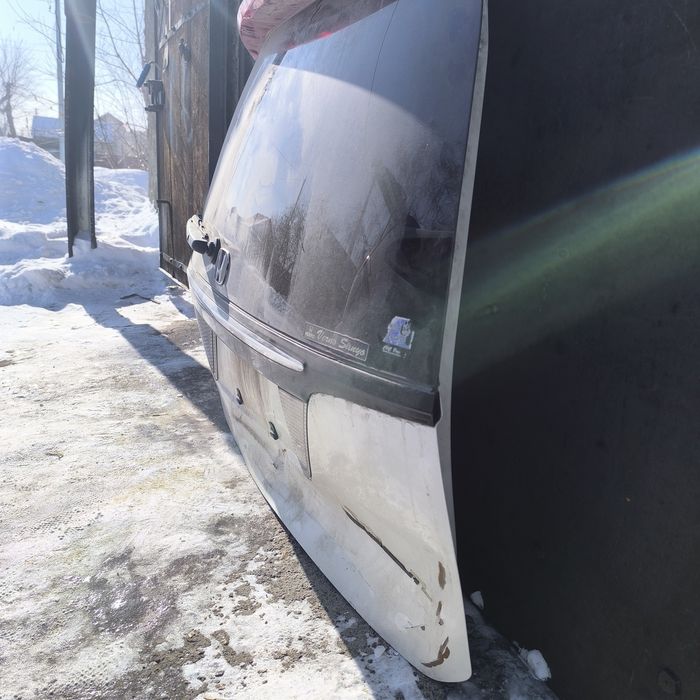 Дверь багажника Хонда Стрим