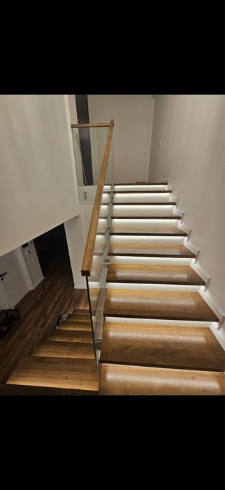 Trepte lemn masiv din stejar