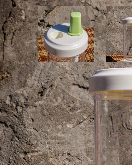 Стильная чашка 500 мл. с крышкой. Белая/Зеленая.