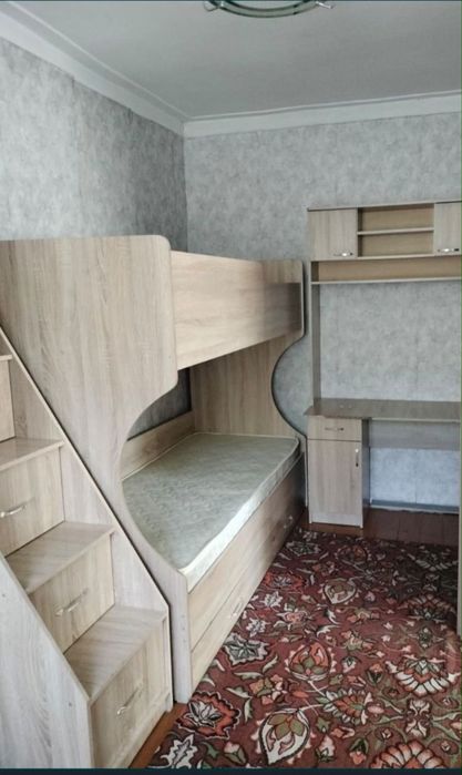 Продам кровать двухярусную