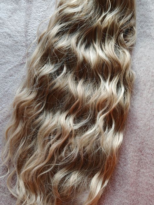 Vând mese pentru prelungire coada