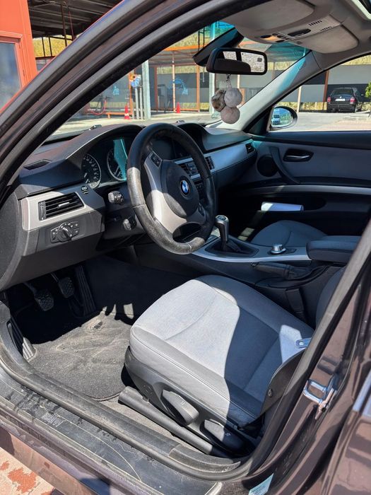 BMW Seria 3 Vând BMW Seria 3, model E90, 2006, motorizare 2.0 benzină