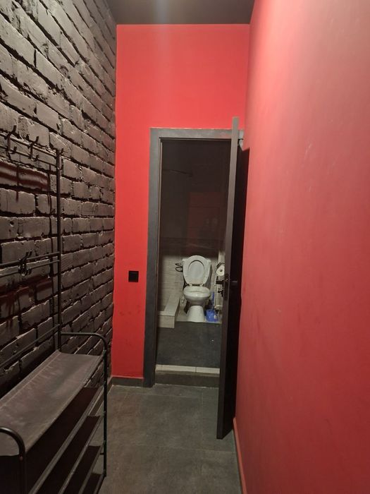 Под Салон,Офис,Студию и др на Сергели ( машина базар)