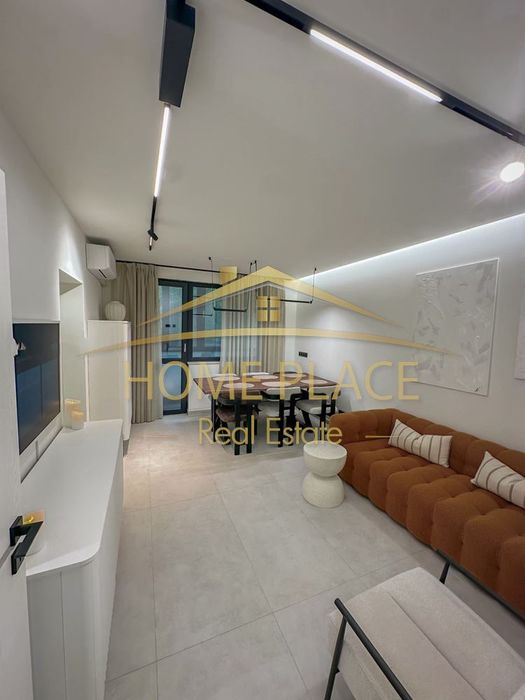 Дава се под наем Тристаен апартамент в Варна, Трошево - 100 кв.м за 1071 € - Снимка #1