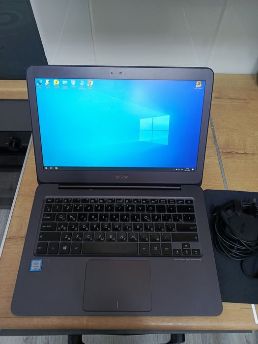 Ультрабук Asus Core i3 SSD 240 Гб ноутбук