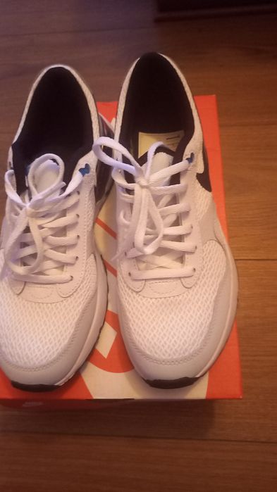 Маратонки Найк Air max. Нови.