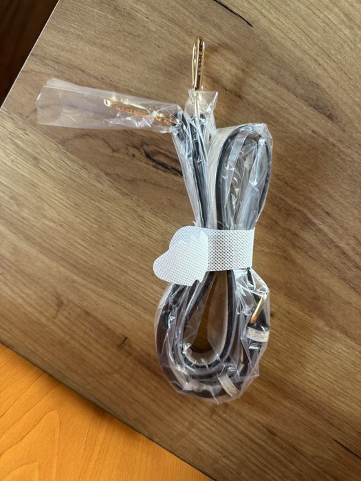 Чисто нова чанта на Bessie london