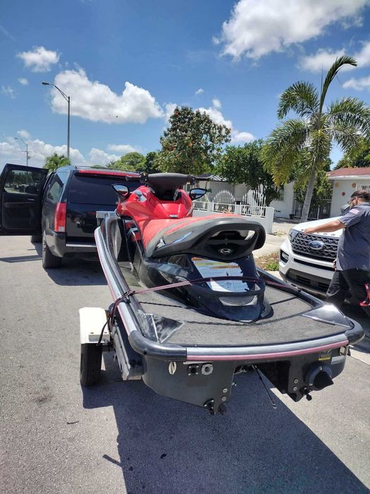 Джет Кавазаки 300 HP + Ямаха & 175 HP Меркурий двигател