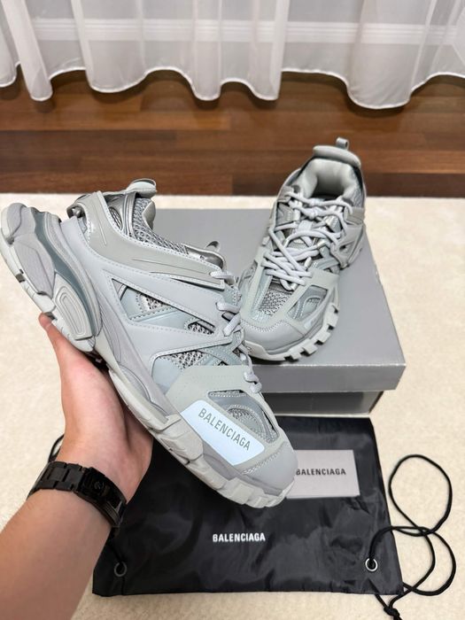 Balenciaga track gri