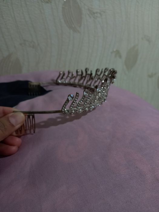 Келинлар тошли корона