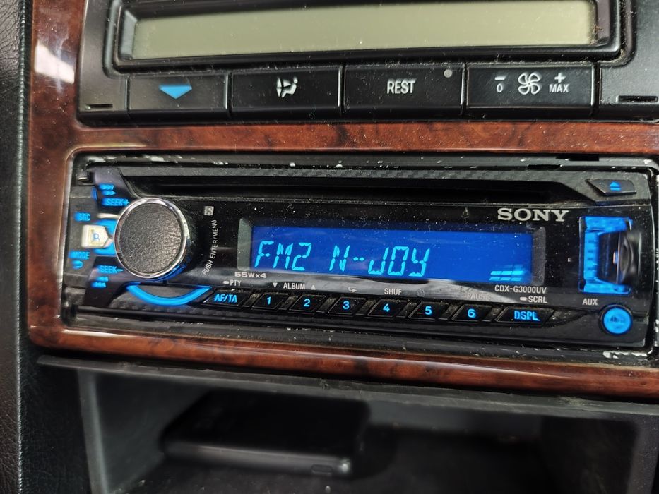 Sony CDX-G3000UV/ mp3/USB/aux