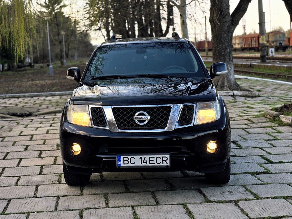 Nissan pathfinder 2010 motor 2.5d 7 locuri 4x4