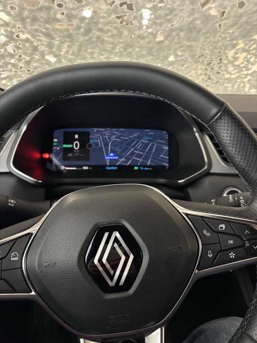 Vand sau predau leasing Renault Captur full hibrid,nu mild, nu plug in